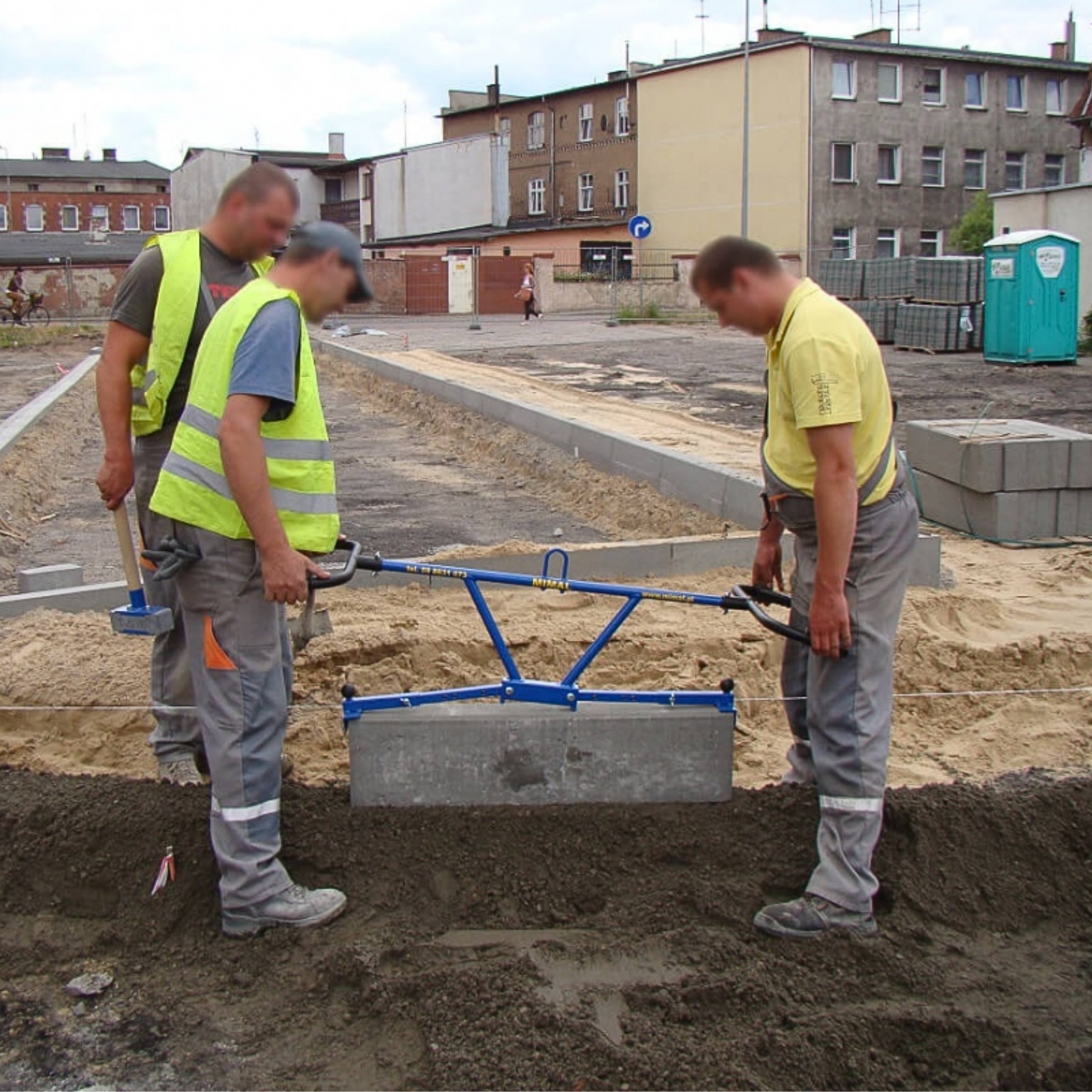 MI-CHW - Mimal kliešte na obrubníky pozdĺžne (6)